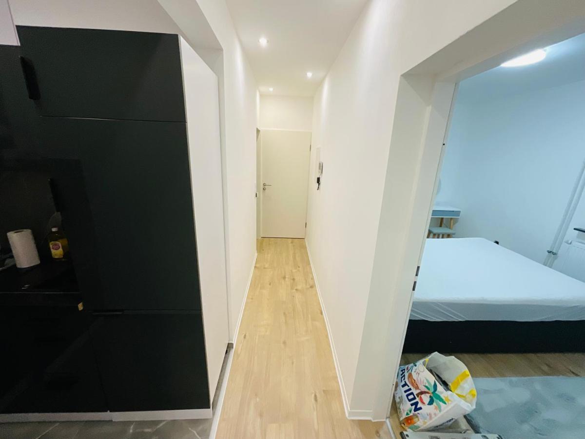 Best Central Apartment - Am Marktplatz - Up To 5 - Next To Frankfurt And Hanau - Coffee And Snacks - Netflix, Prime, Disney Nidderau 외부 사진